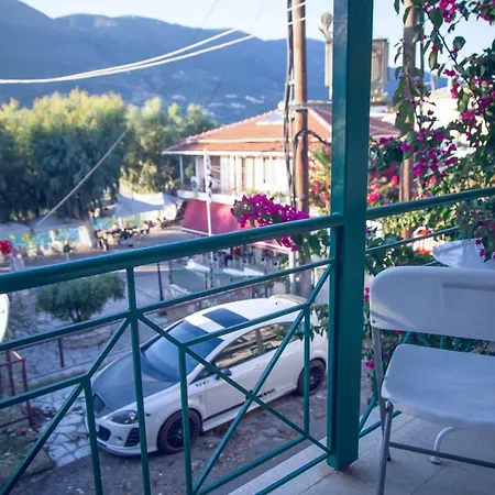 Traditional House In The Centre Of Feriehus Vasiliki