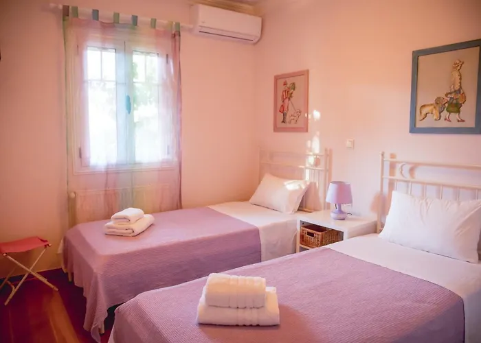 Traditional House In The Centre Of Holiday home *